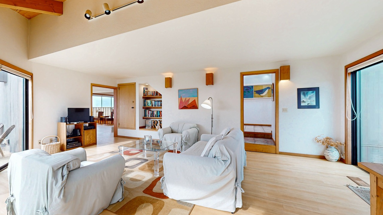 Photo of Livingroom in Sea Ranch