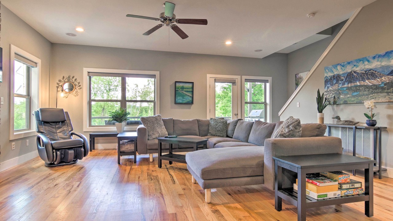 Photo of Livingroom in Asheville