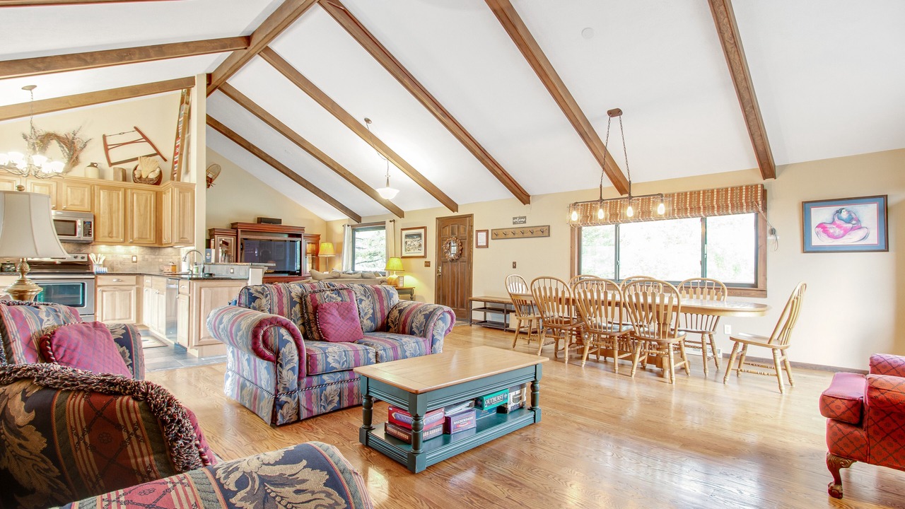 Photo of Livingroom in Carriage Hills
