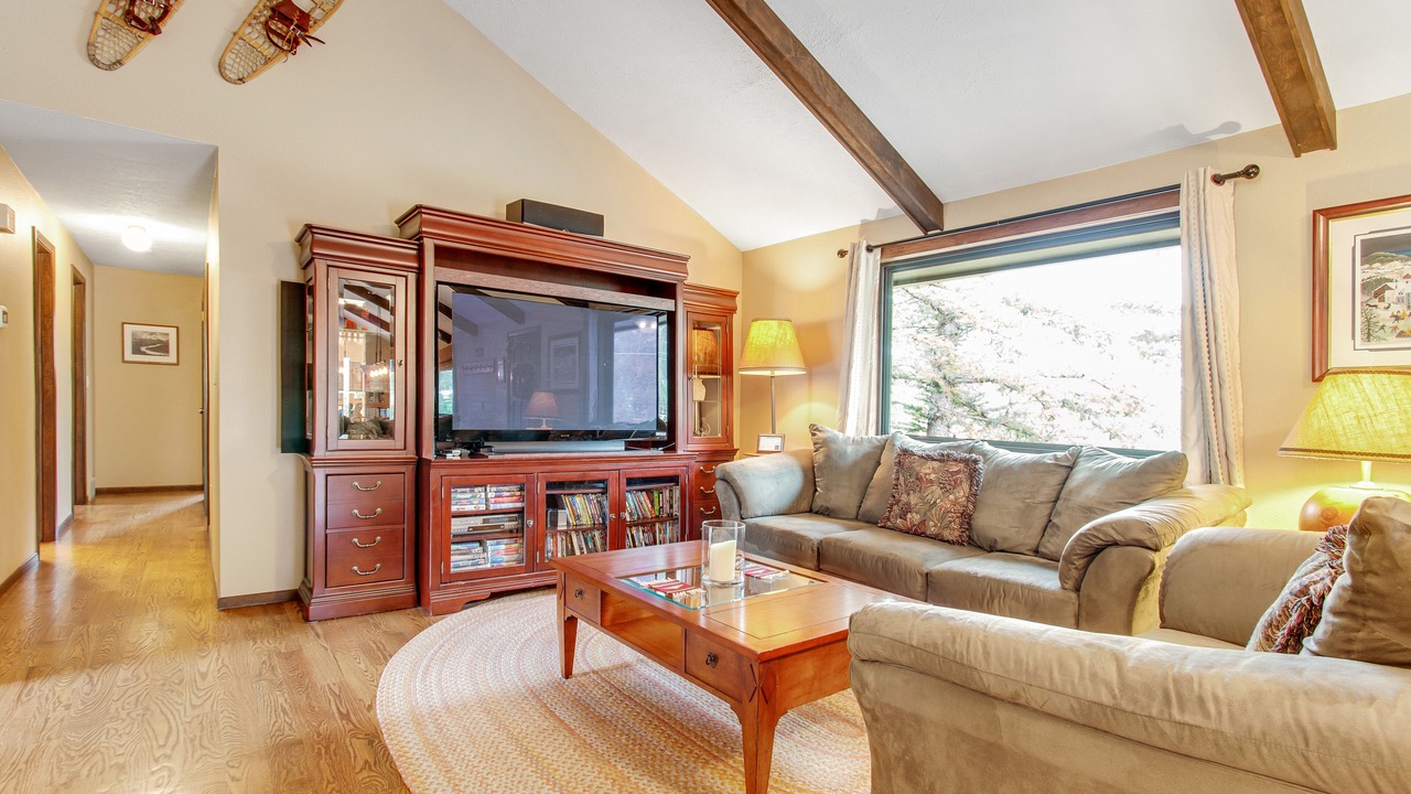 Photo of Livingroom in Carriage Hills
