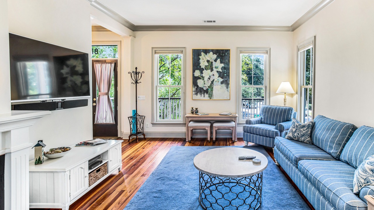 Photo of Livingroom in Historic Downtown Savannah