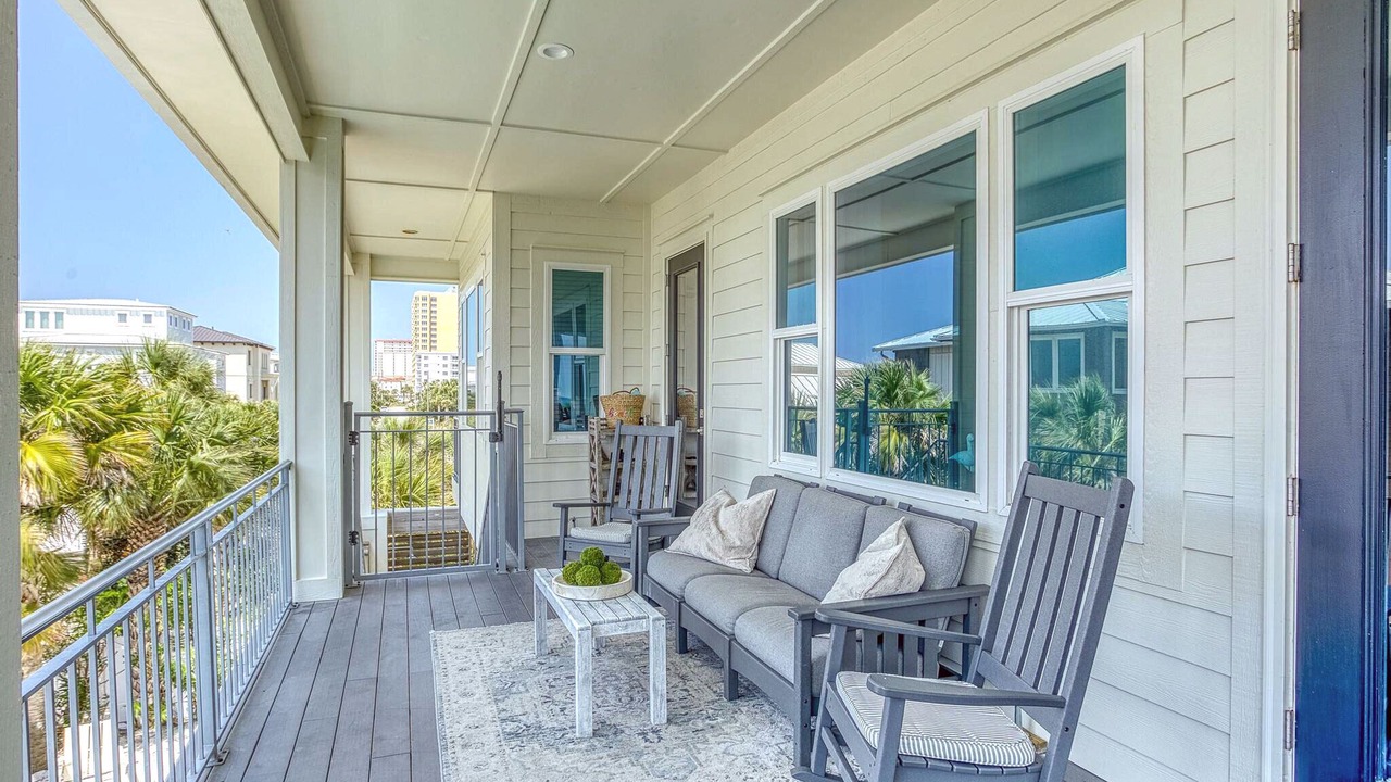 Photo of Patio Balcony in Villa Primera