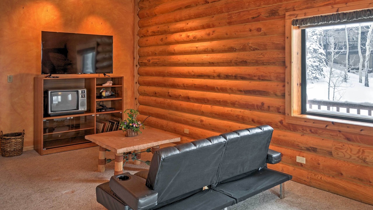 Photo of Livingroom in Brian Head