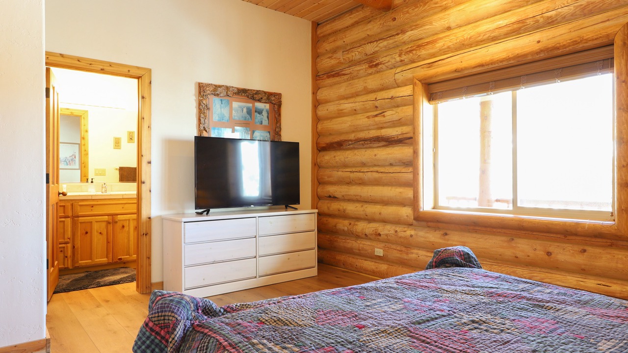 Photo of Bedroom in Brian Head