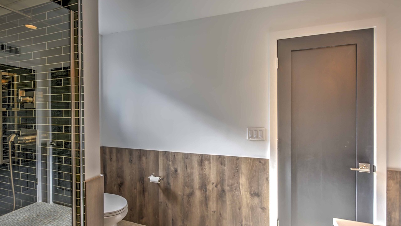 Photo of Bathroom in Lake Forest