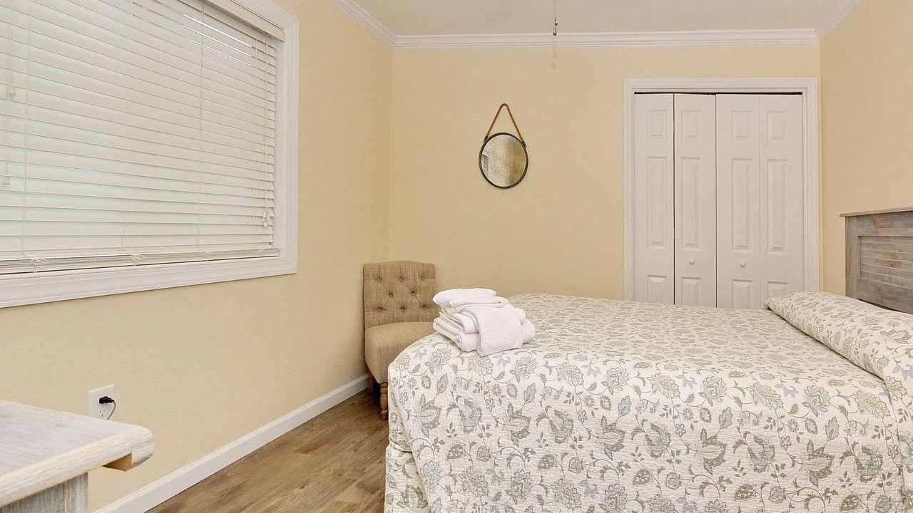 Photo of Bedroom in Surfside Beach