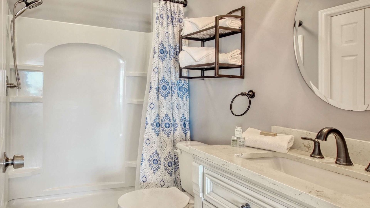 Photo of Bathroom in Surfside Beach
