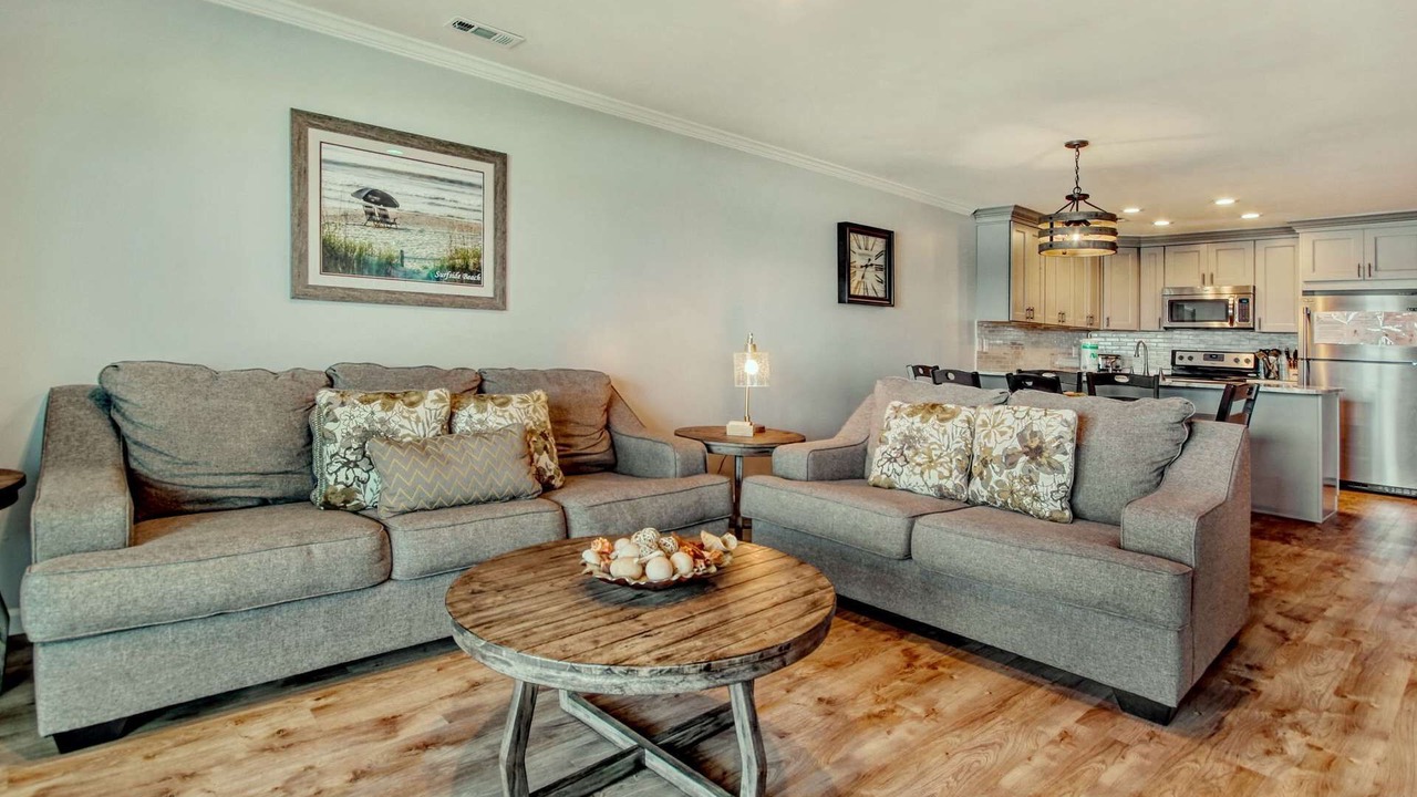 Photo of Livingroom in Surfside Beach