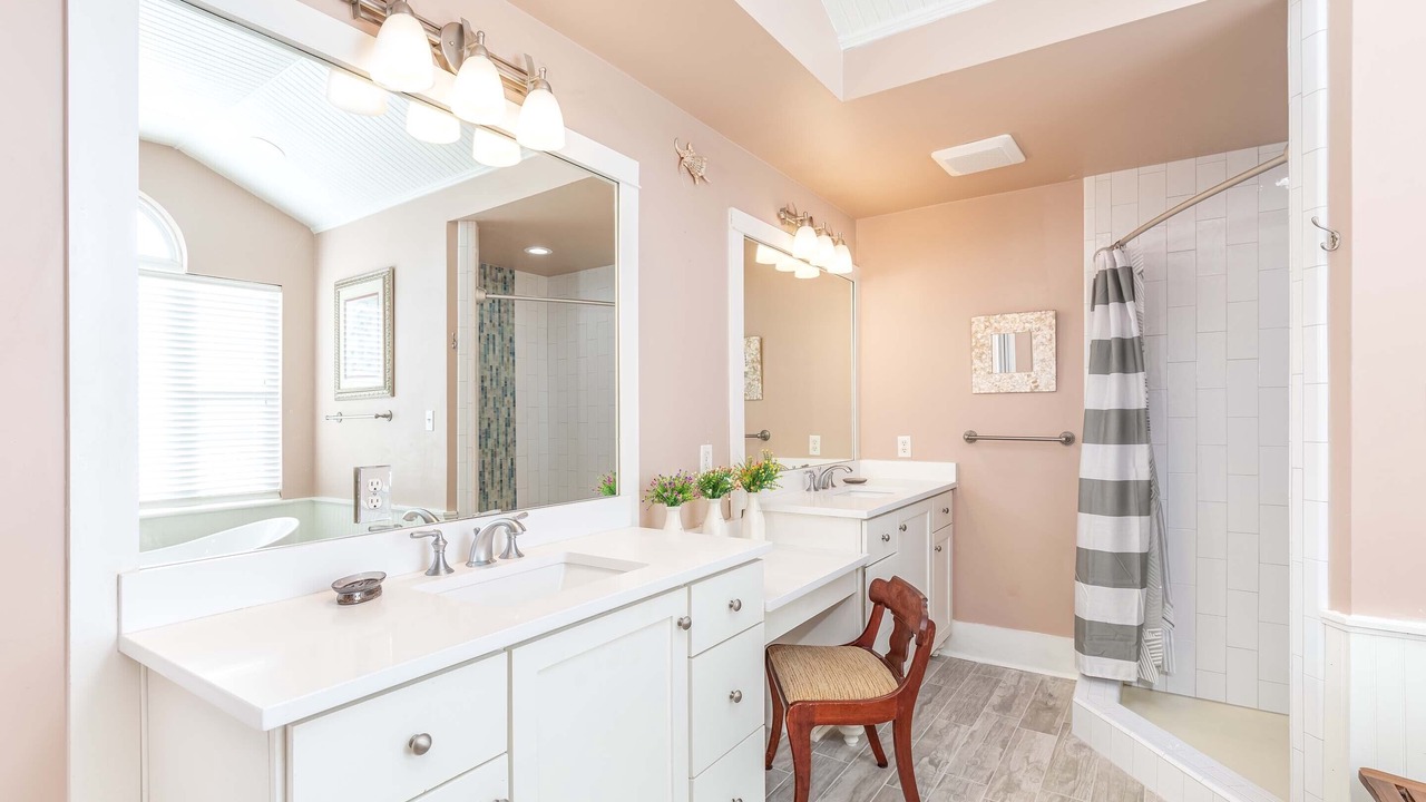 Photo of Bathroom in Tybee Island