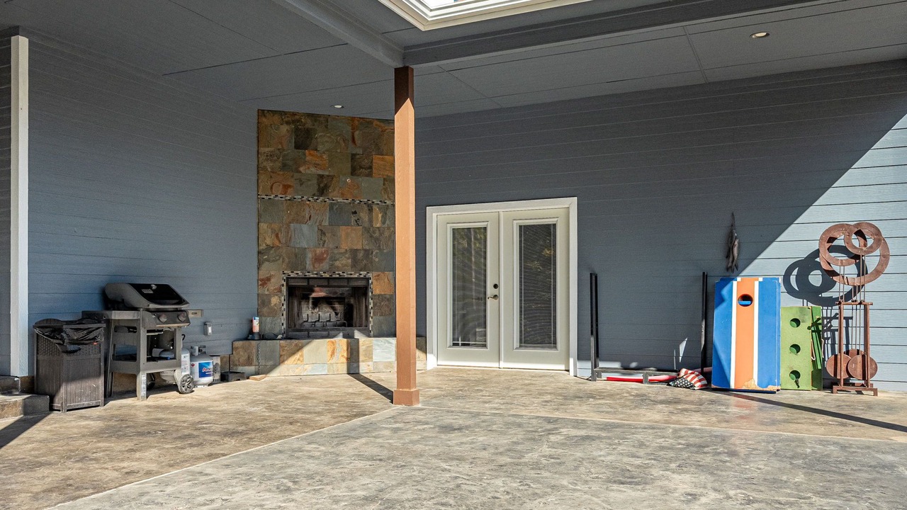 Photo of Livingroom in Kingston