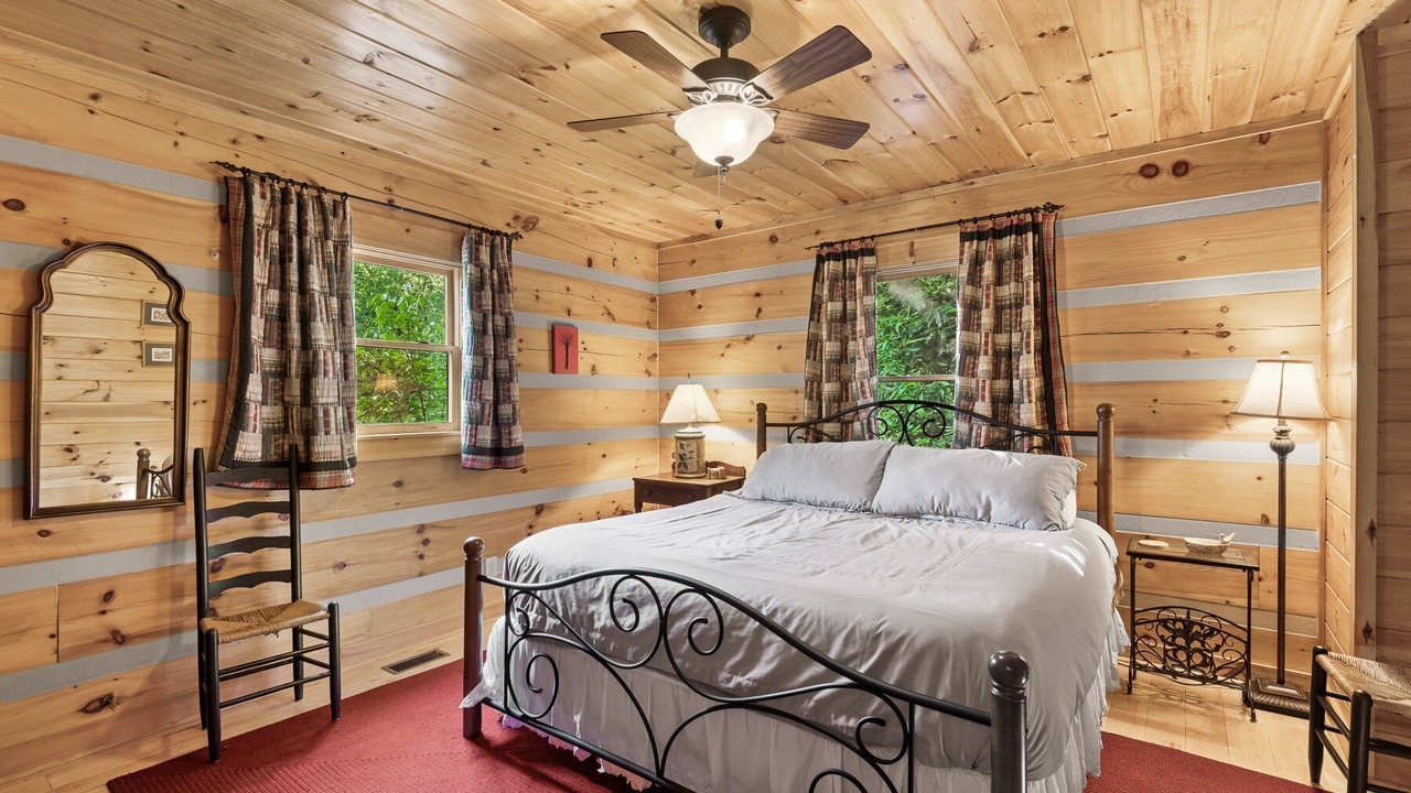Photo of Bedroom in Boone
