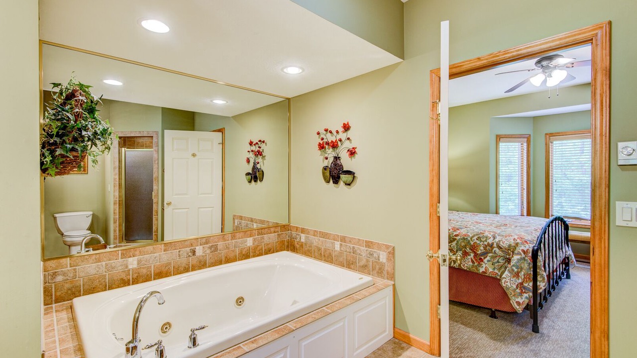 Photo of Bathroom in Blowing Rock