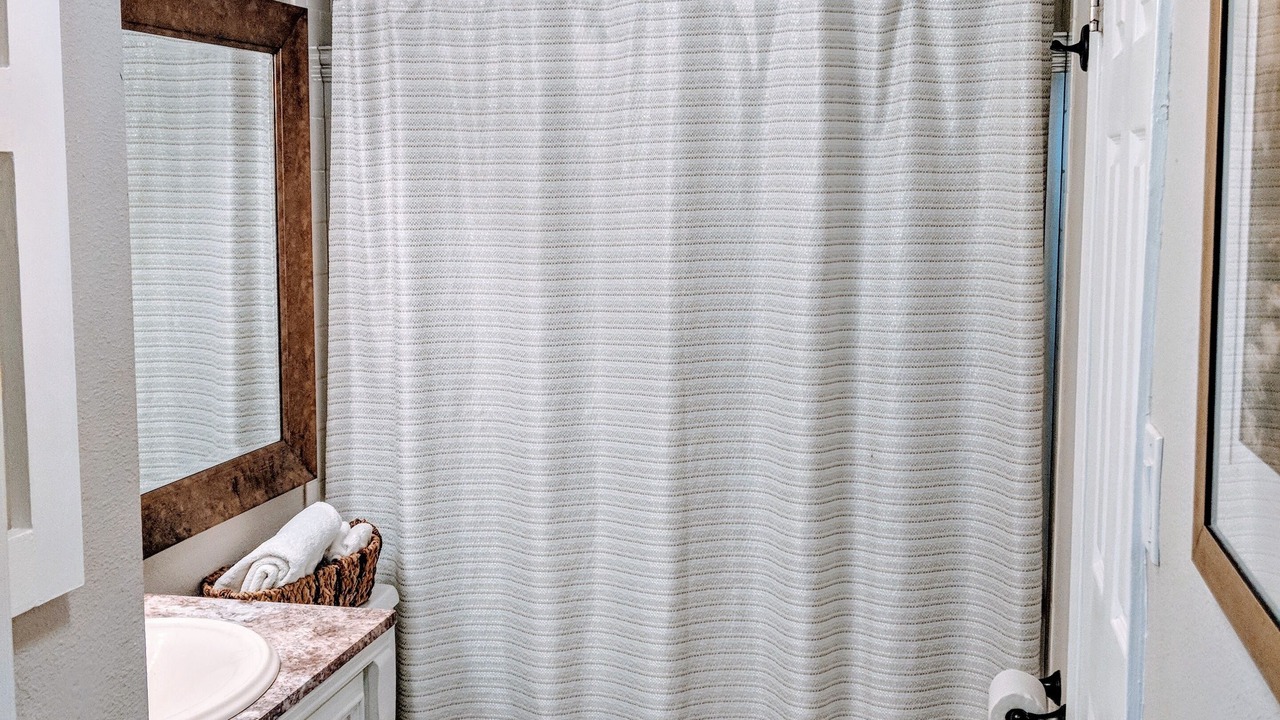 Photo of Bathroom in Holiday Isle