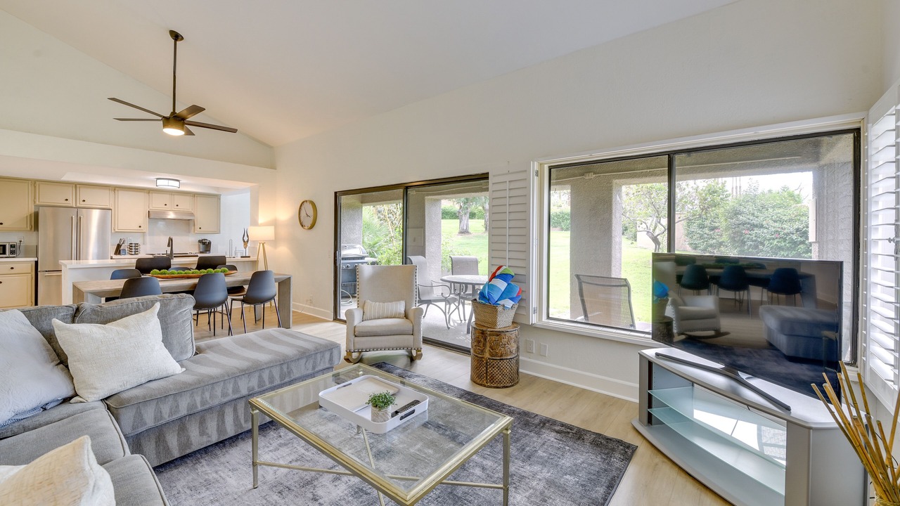 Photo of Livingroom in Palm Desert