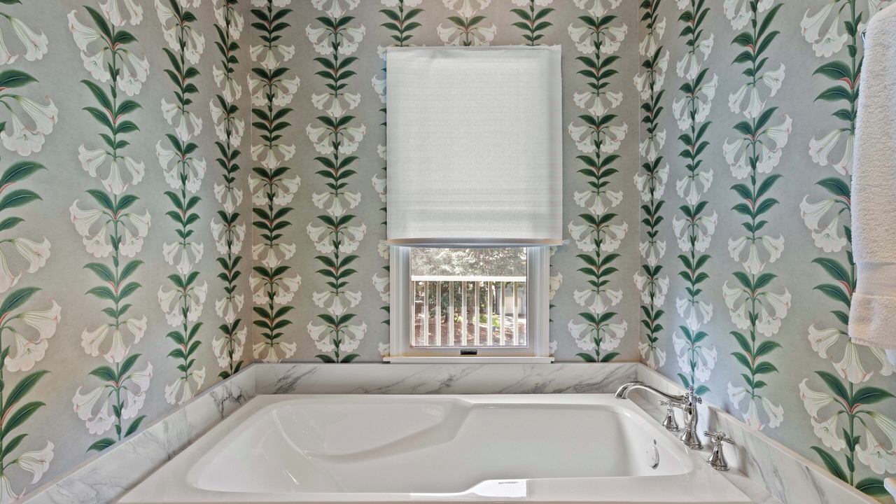 Photo of Bathroom in Vanderhorst Plantation