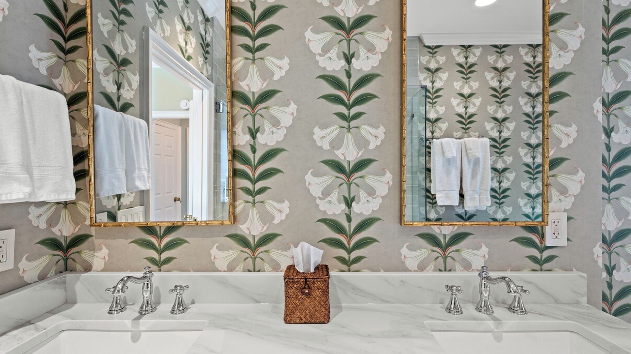 Photo of Bathroom in Vanderhorst Plantation