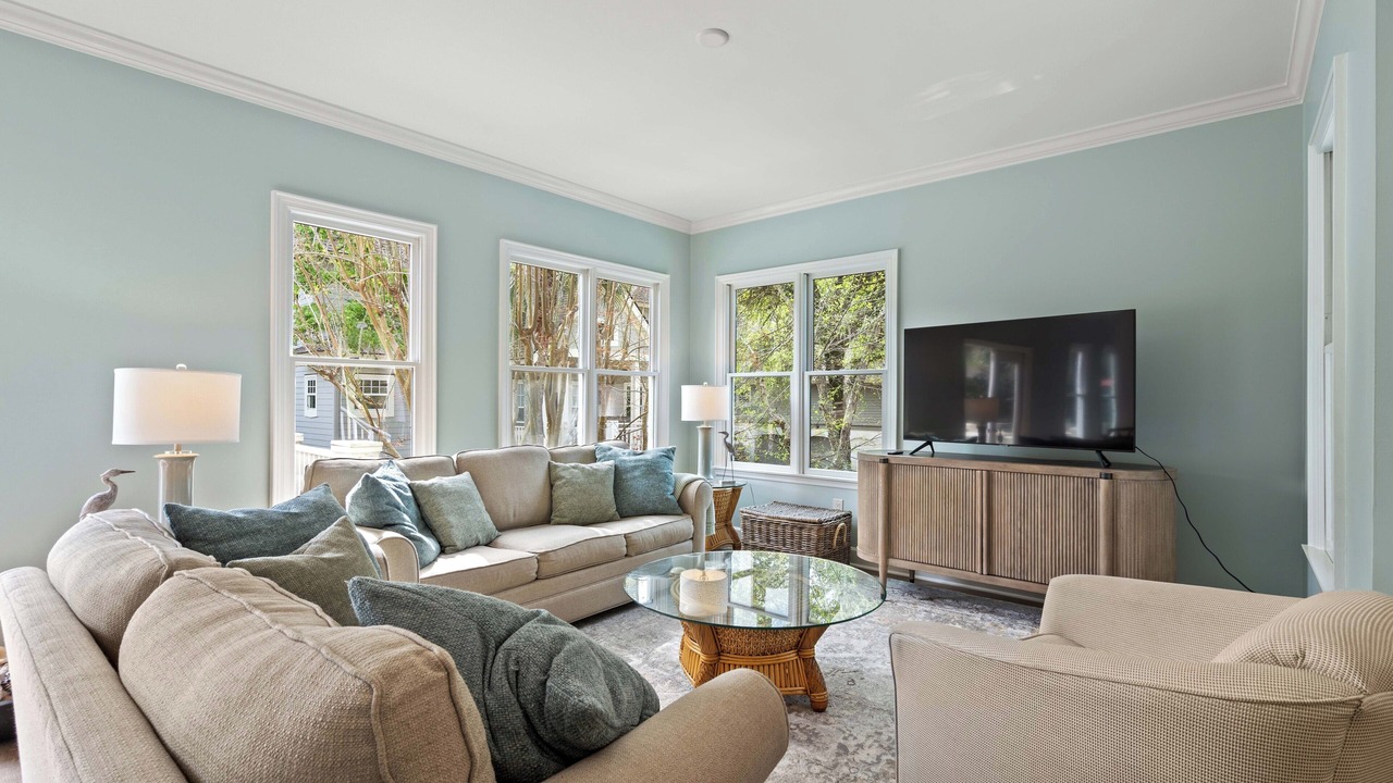Photo of Livingroom in Vanderhorst Plantation