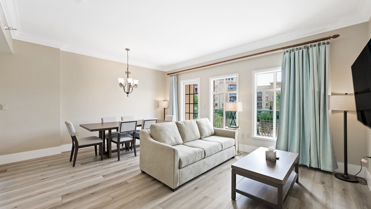 Photo of Livingroom in Lake Las Vegas