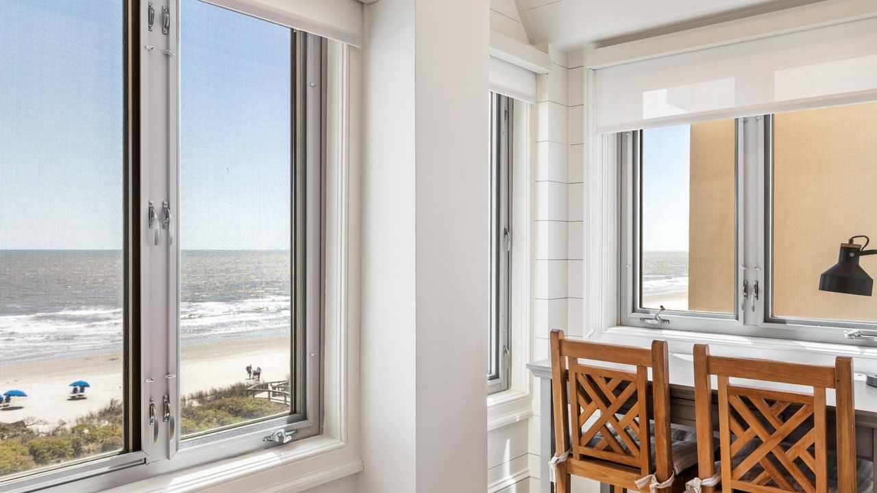 Photo of Livingroom in East Beach