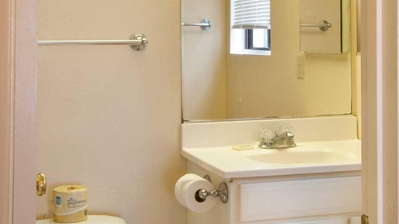 Photo of Bathroom in Balboa Island