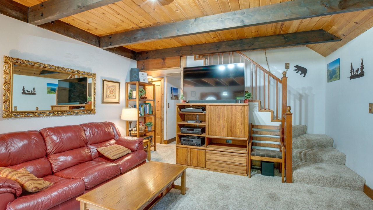 Photo of Livingroom in Christmas Valley
