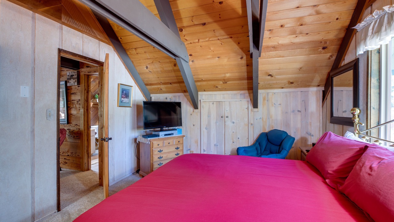 Photo of Bedroom in Christmas Valley