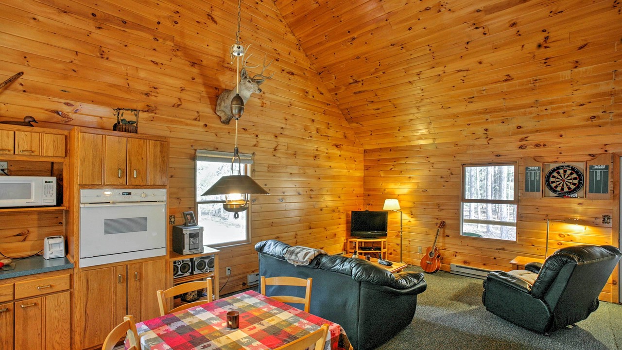 Photo of Livingroom in South Boardman