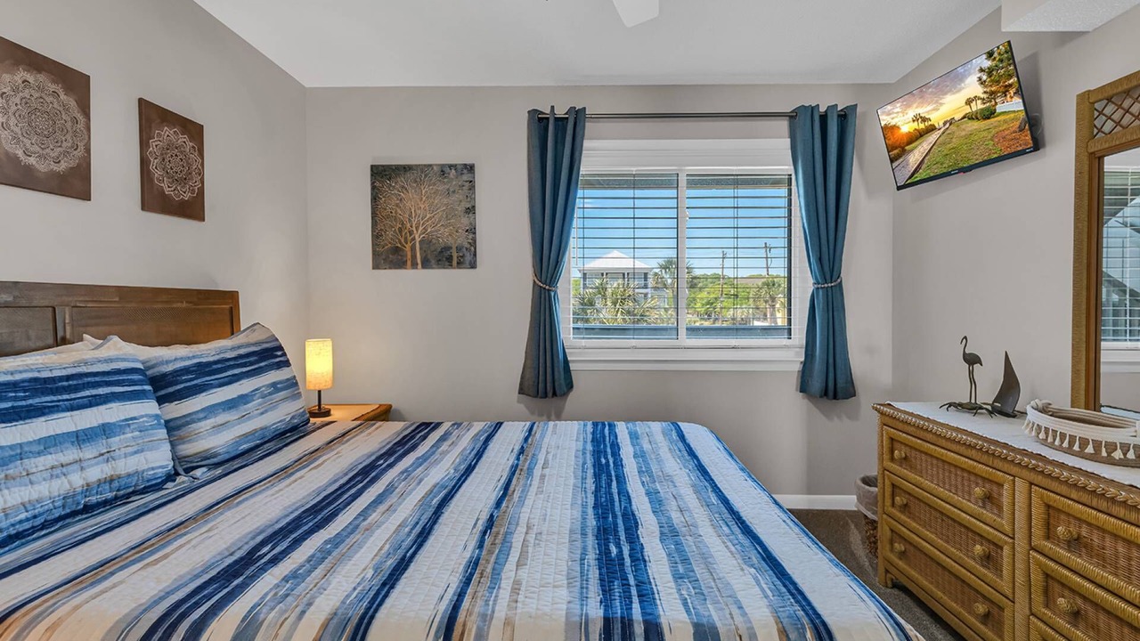 Photo of Bedroom in Surfside Beach