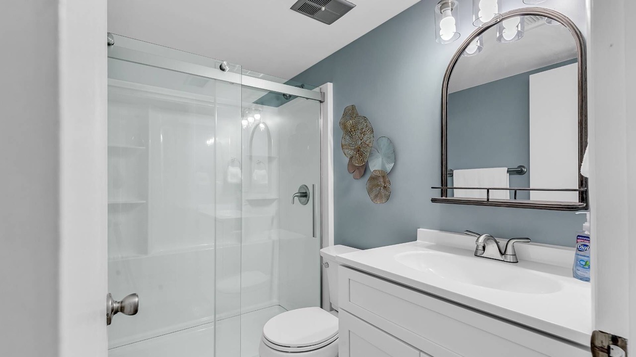 Photo of Bathroom in Surfside Beach