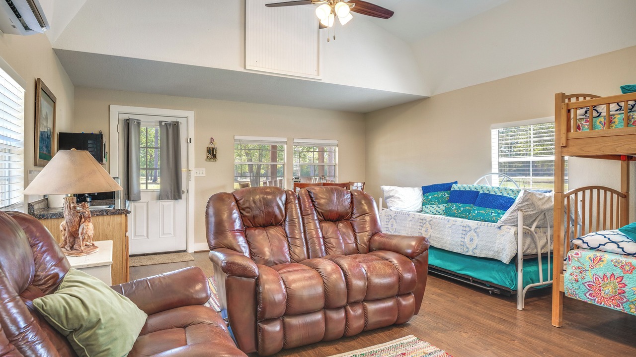 Photo of Livingroom in Waller