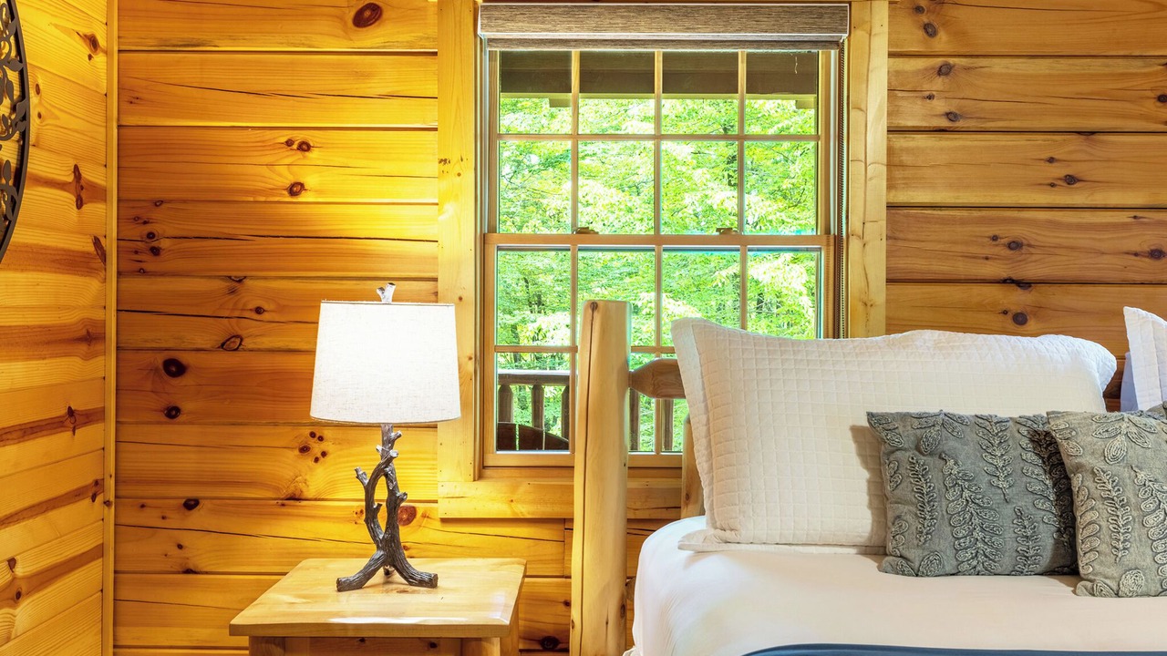 Photo of Bedroom in Logan