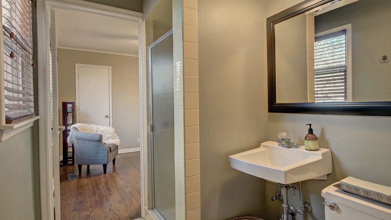 Photo of Bathroom in Mayo Meadow