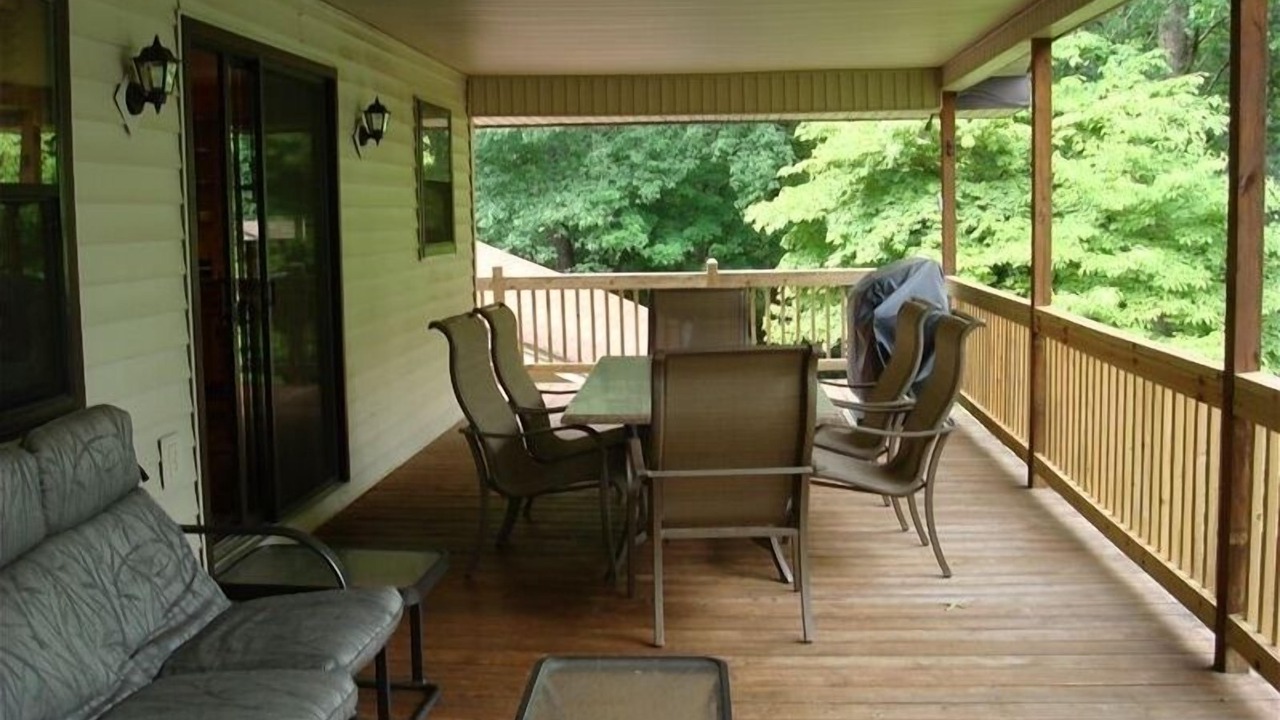 Photo of Bedroom in Blairsville