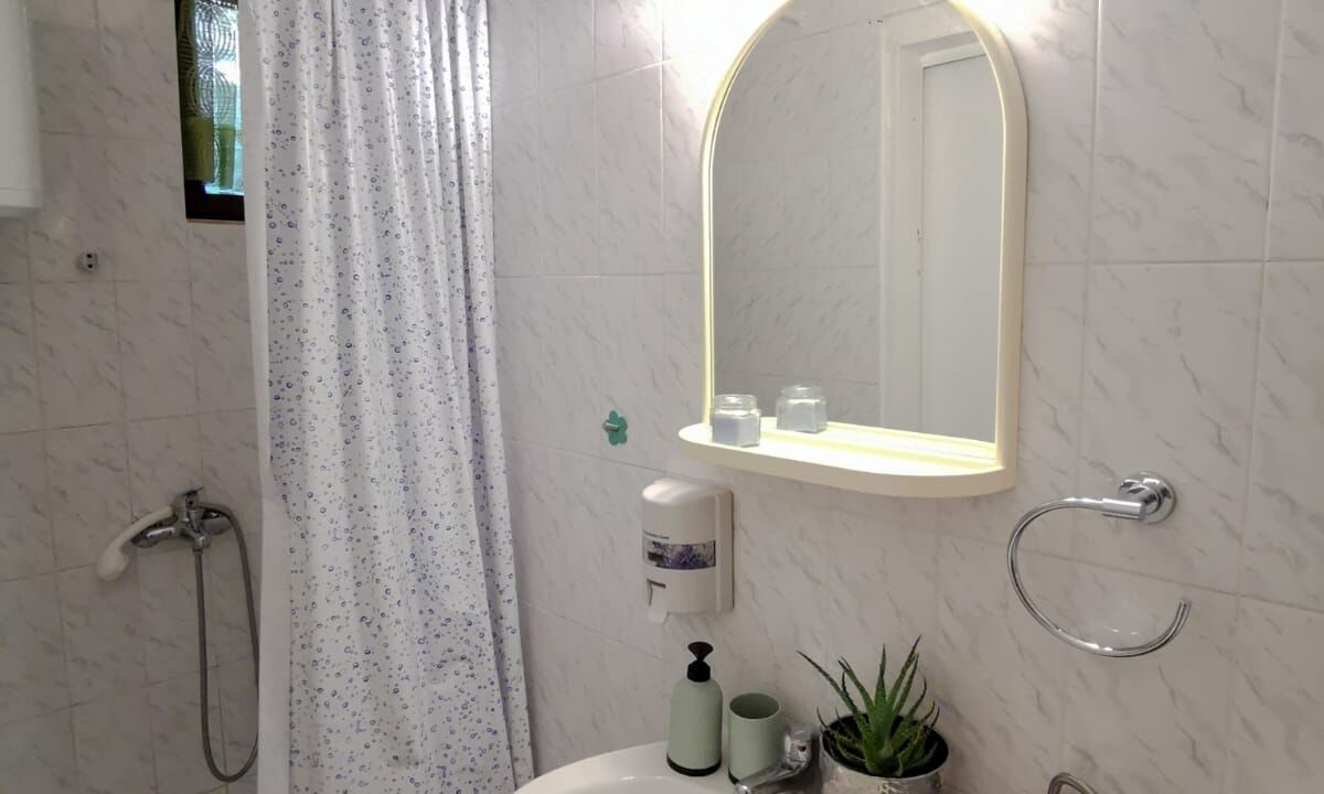 Photo of Bathroom in Mimice