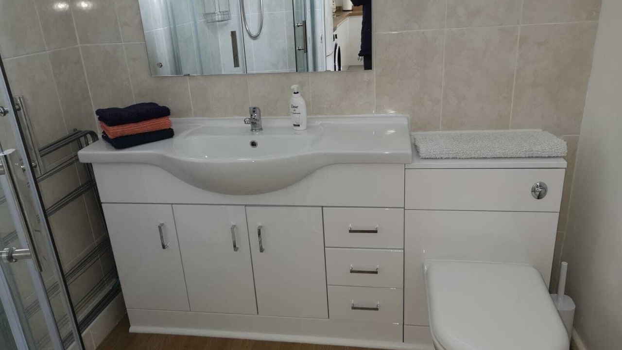 Photo of Bathroom in Millendreath