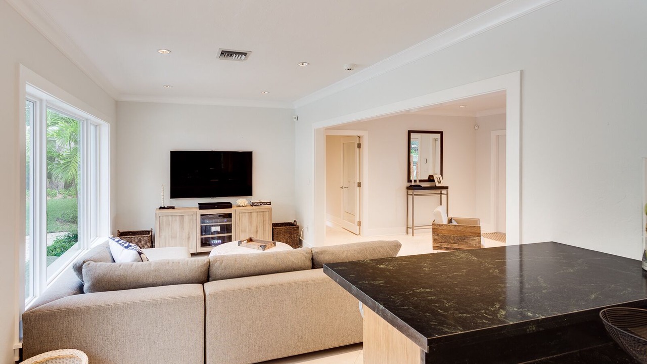 Photo of Livingroom in Southwest Coconut Grove