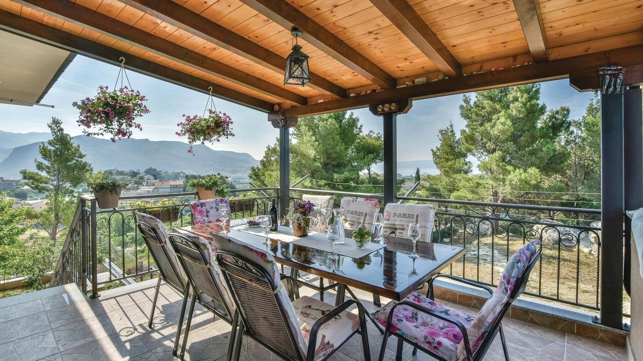 Photo of Patio Balcony in Mejasi