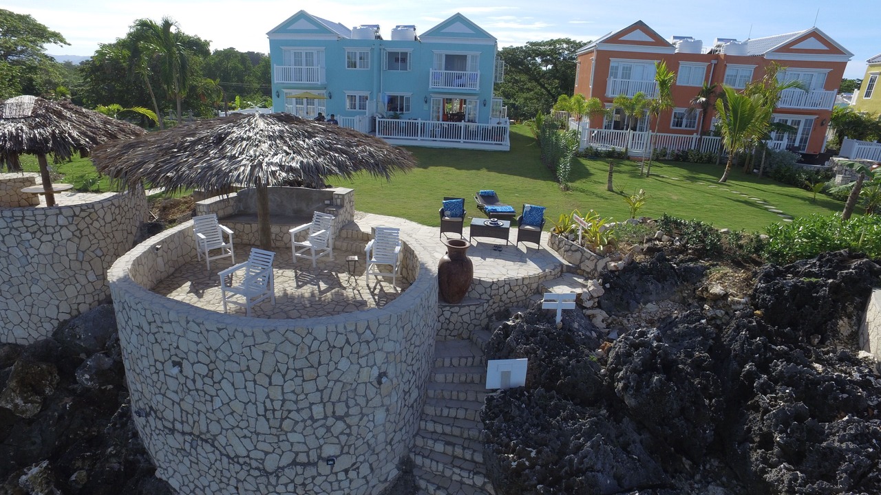 Photo of Patio Balcony in Orange Bay