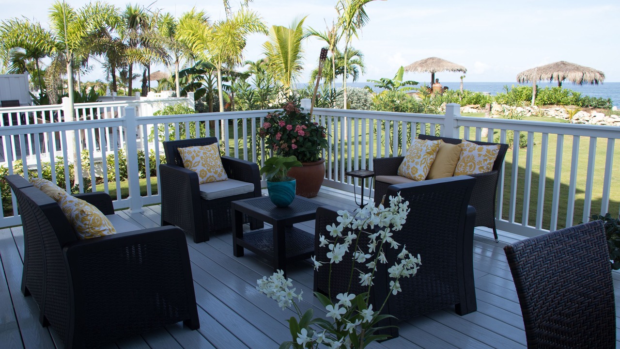 Photo of Patio Balcony in Orange Bay