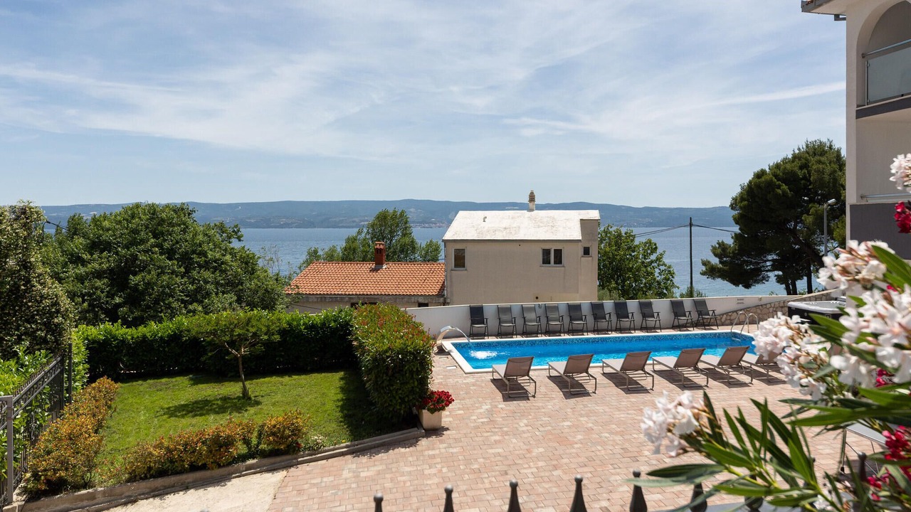 Photo of Outdoor in Duce