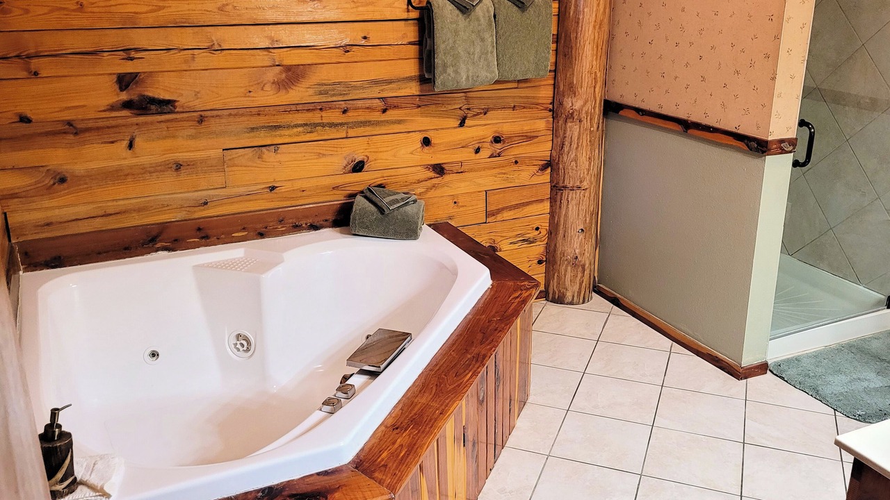 Photo of Bathroom in Sylvan Shores