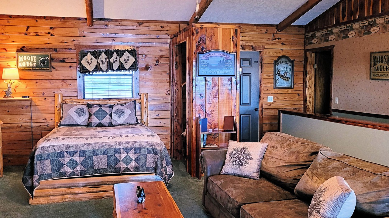 Photo of Bedroom in Sylvan Shores