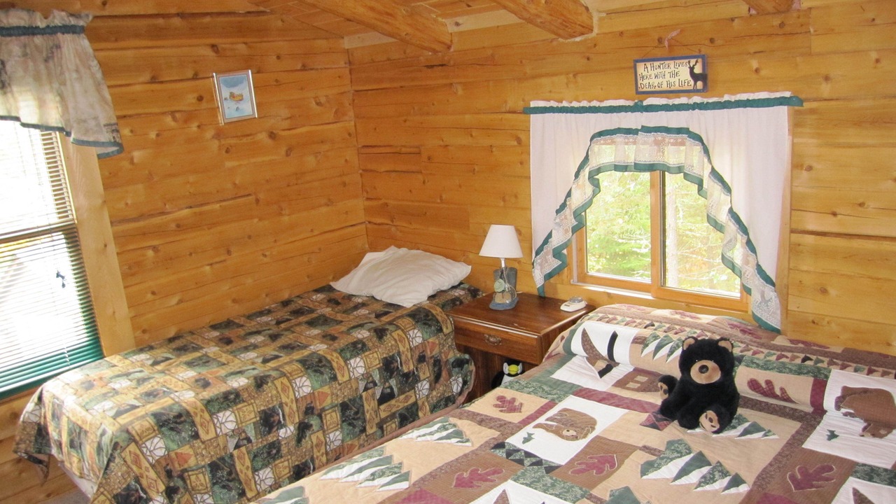 Photo of Bedroom in Munising