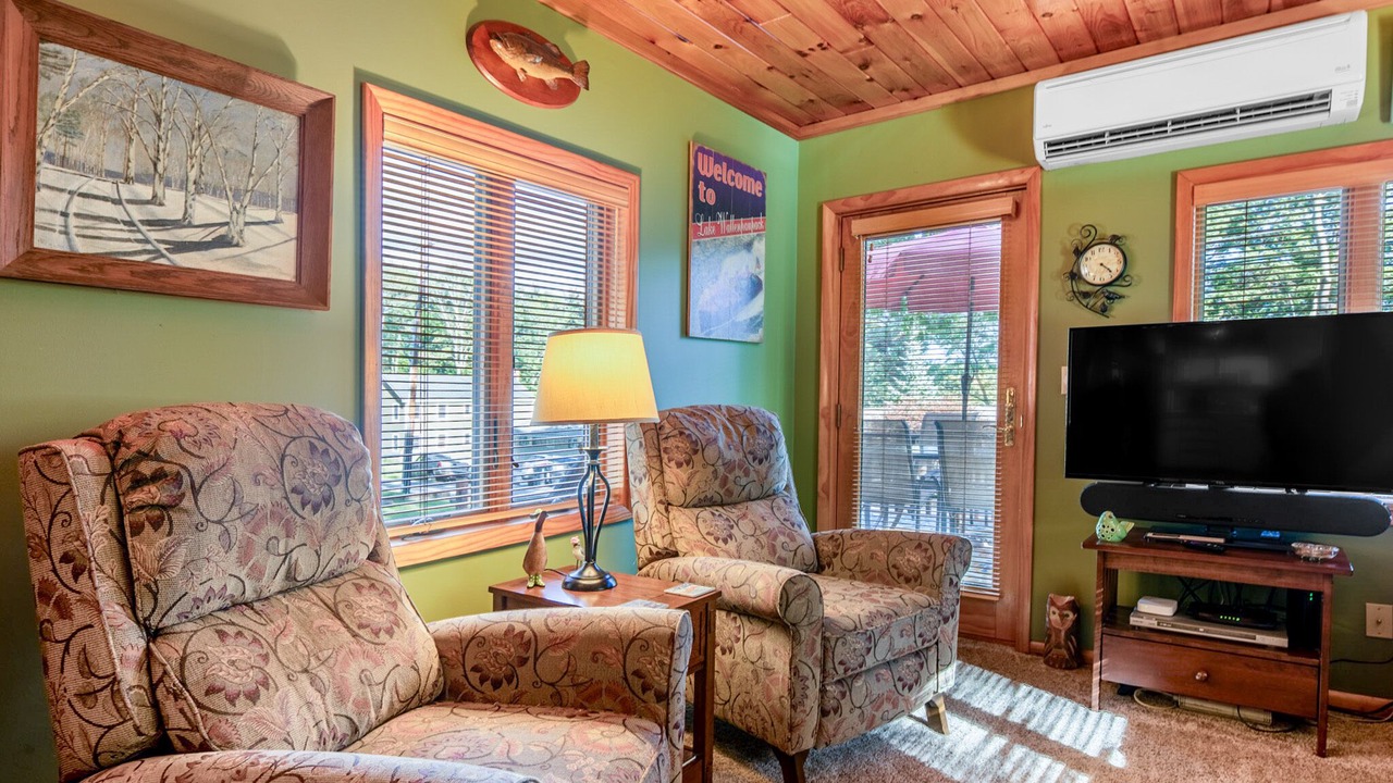 Photo of Livingroom in Lakeville