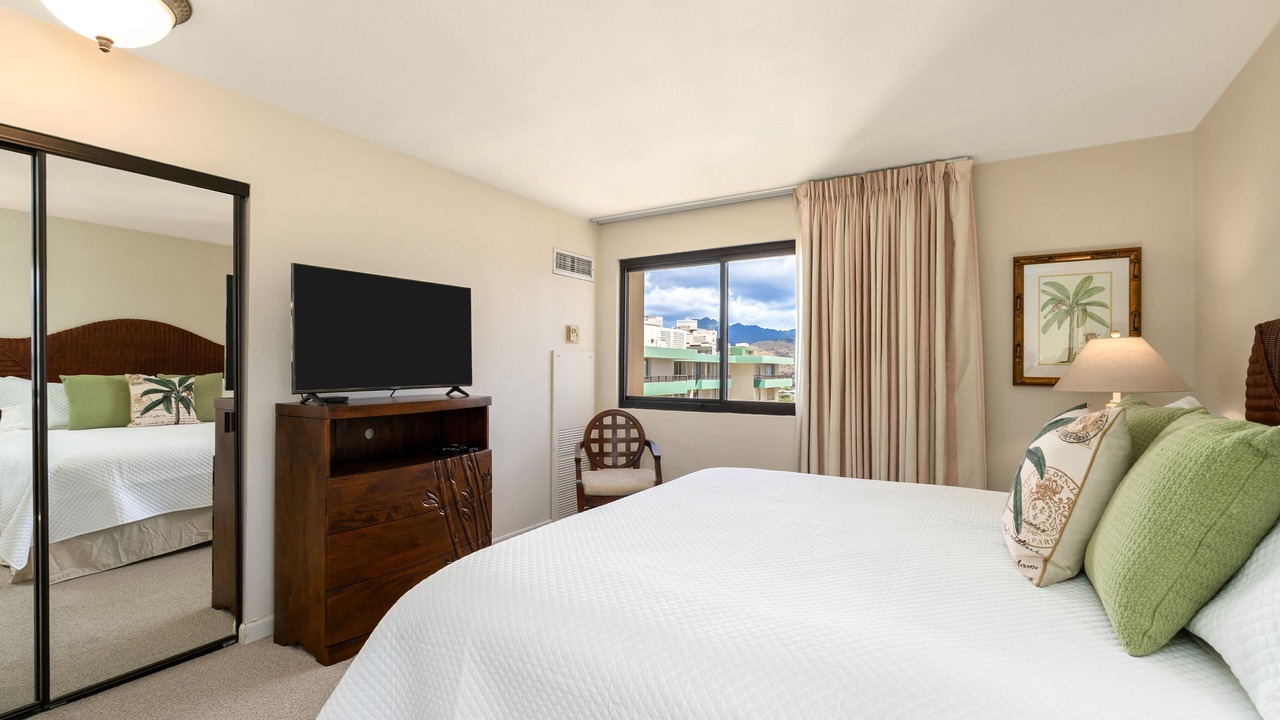Photo of Bedroom in Waikiki
