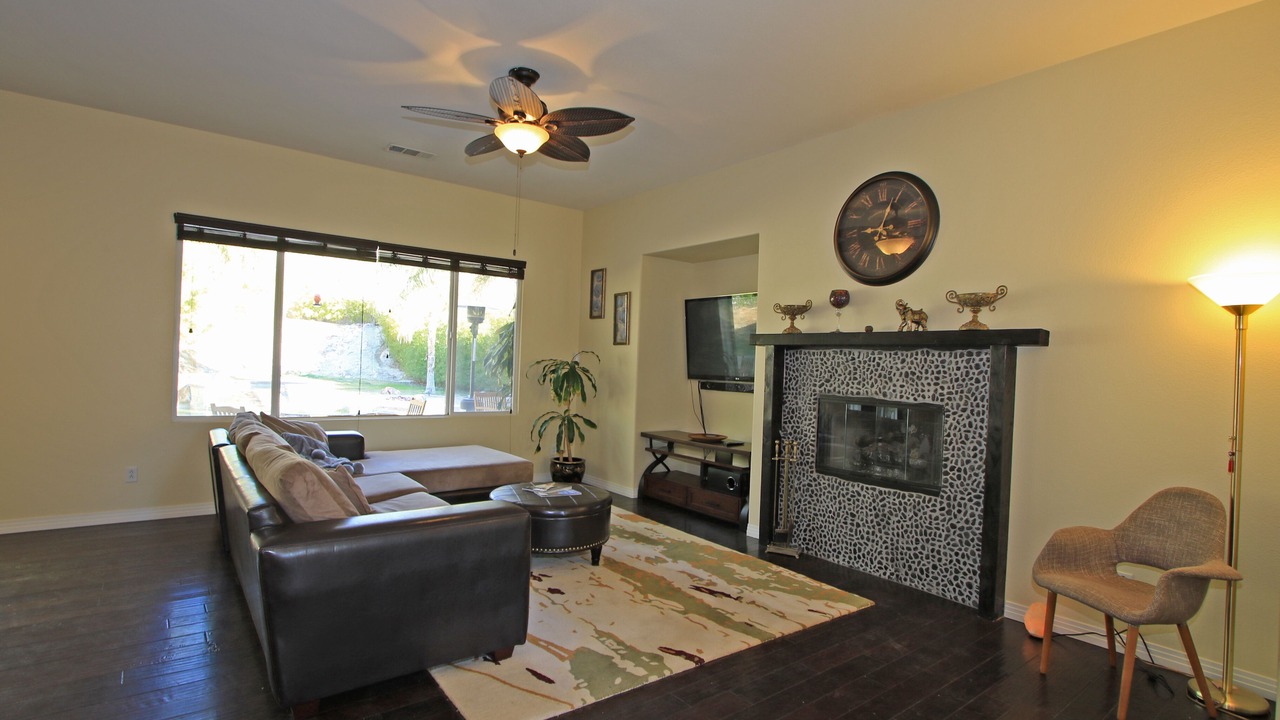 Photo of Livingroom in Desert Hot Springs