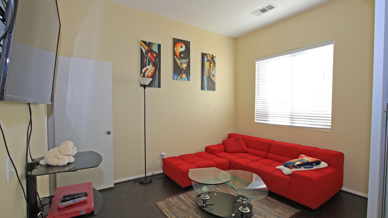 Photo of Livingroom in Desert Hot Springs