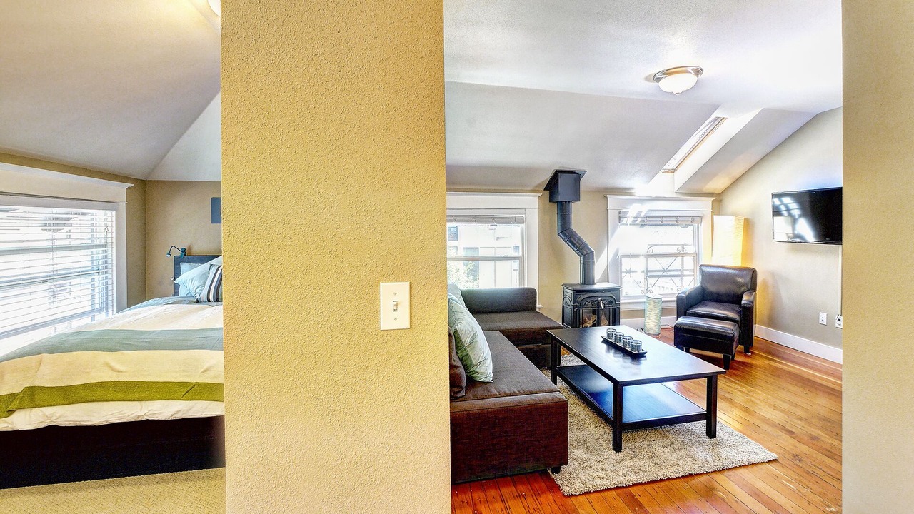 Photo of Bedroom in Downtown Portland