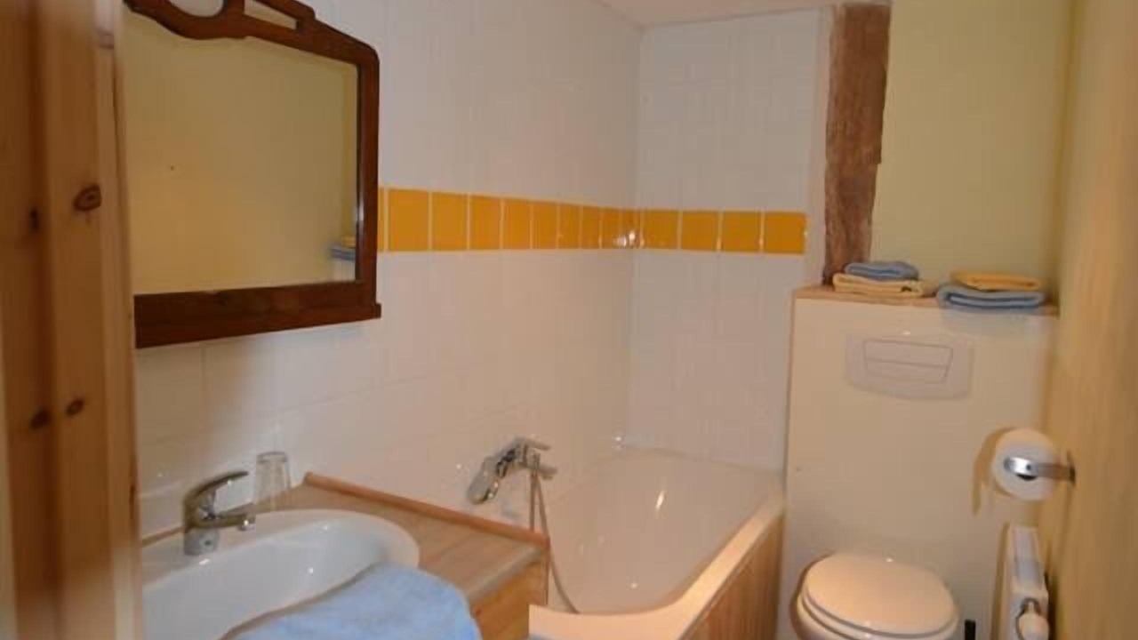 Photo of Bathroom in Bourseigne-Vieille