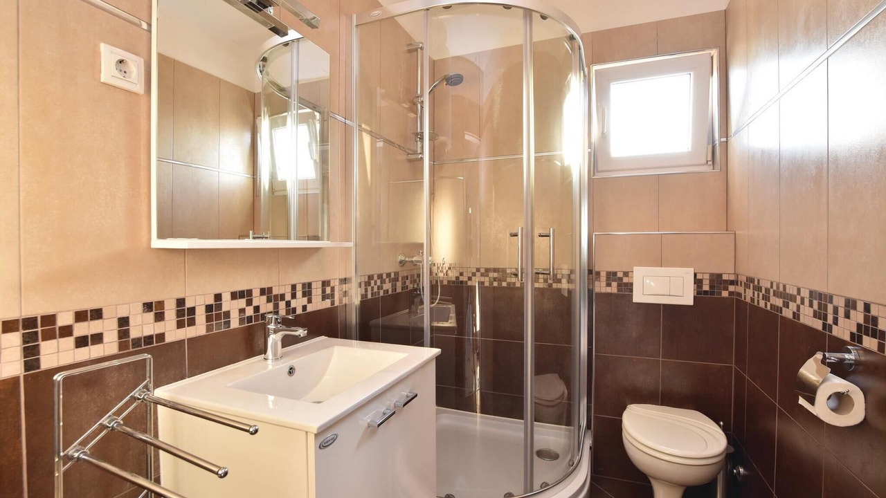 Photo of Bathroom in Rogac